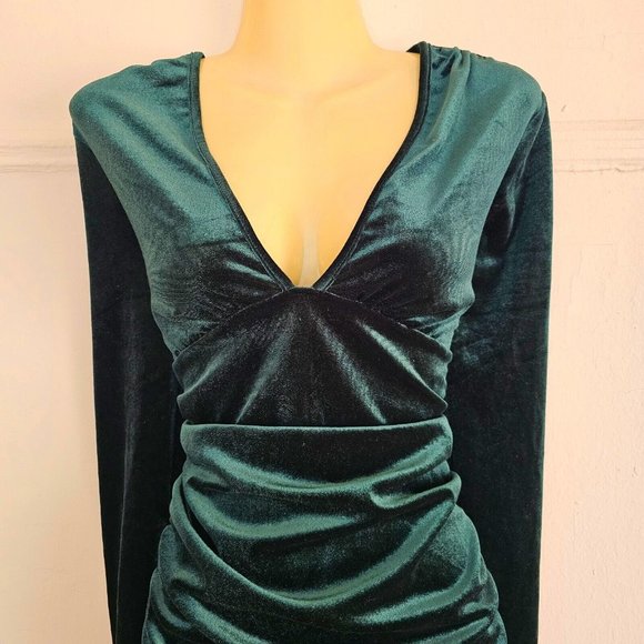 SHEIN Green Deep V Neck Ruched Velvet Party Bodycon Long Sleeve Dress sz 4 Small - Picture 2 of 11
